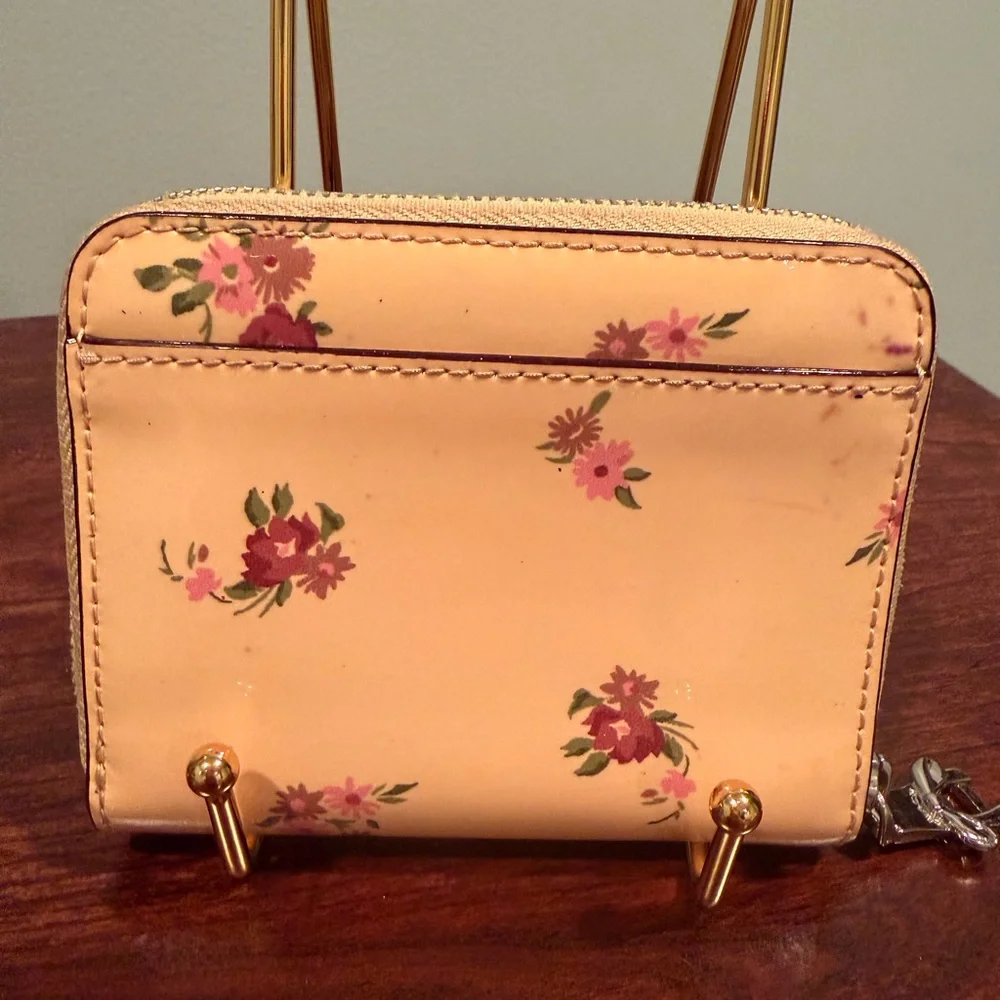 Coach Floral Print Wallet - Picture 2 of 10